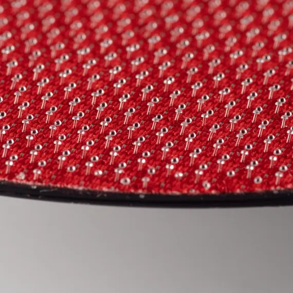 Качественные крючки и пластик стойкий к нагреву