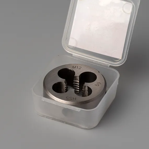 Плашка метрическая M12X1.75 в упаковке