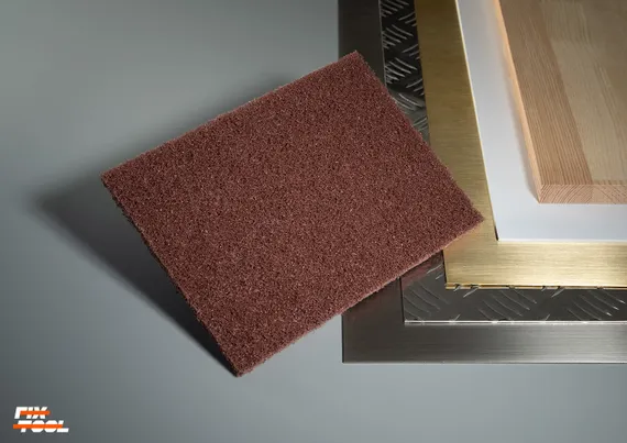 Скотч брайт красный Coarse, универсальный материал для шлифовки