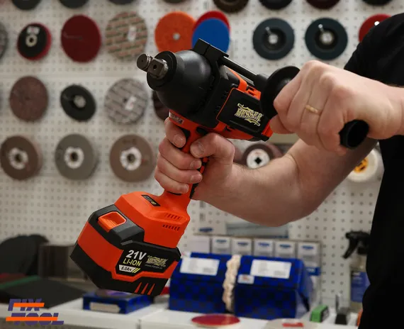 Гайковерт MESSER T9200 аккумуляторный ударный 6Ач