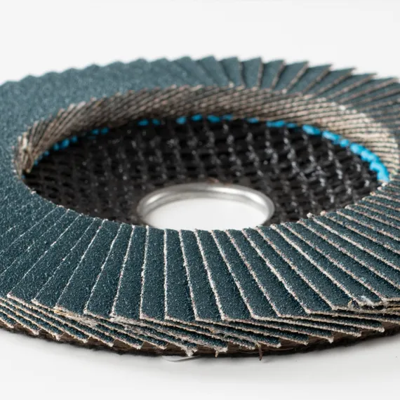 Круг лепестковый торцевой 125x22 мм Z P80 FB PRO крупным планом