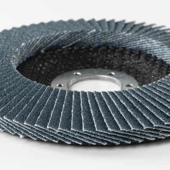 Круг лепестковый торцевой 125x22 мм Z P60 FB PRO крупным планом