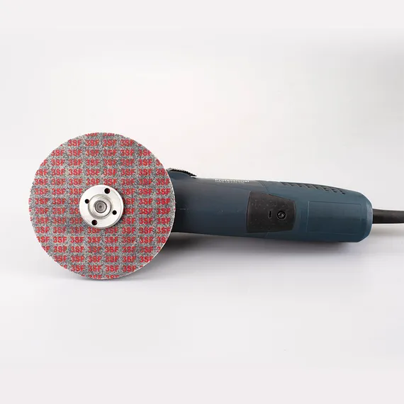 На болгарку установлен круг Norton BearTex Rapid Blend 150х6х12 мм NEX-3SF