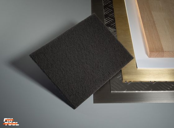 Скотч брайт FB лист серый 158 мм x 224 мм Ultra Fine №3 Скотч брайт FB лист серый 158 мм x 224 мм Ultra Fine №3