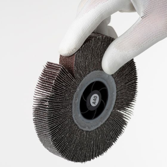 Круг лепестковый радиальный P40 125х20хМ14 A №4