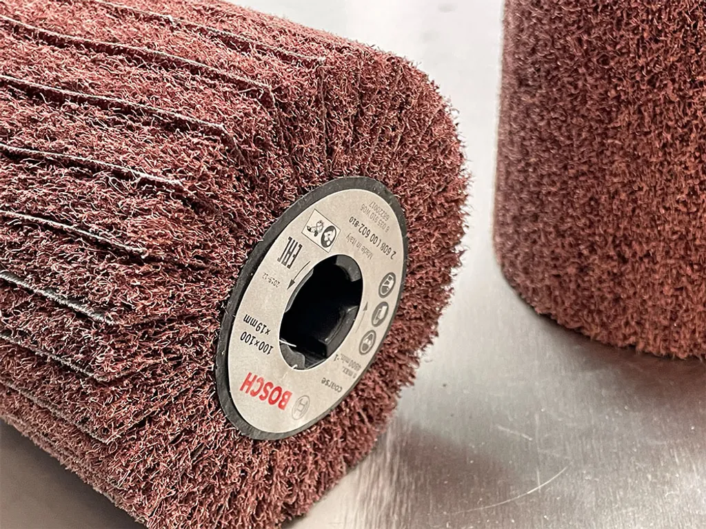 Как выбрать нетканые шлифовальные валики?