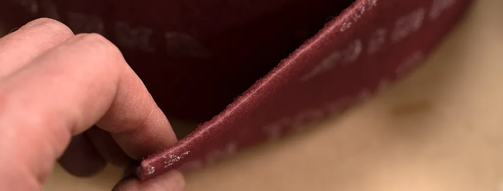 Различия между Mirka Mirlon и Mirka Mirlon Total