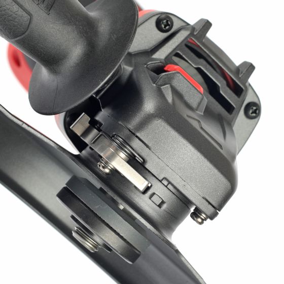 Аккумуляторная угловая шлифовальная машина FELISATTI FT1580 (кейс, 2*5а/ч, З/У 4а) №5