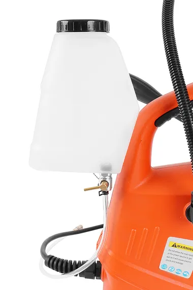 Бак куда наливается смазывающая охлаждающая жидкость