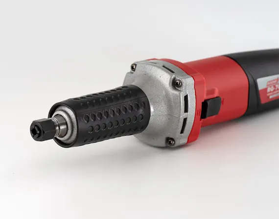 В ПШМ установлена цанга 6 мм, прорезиненная съемная рукоятка