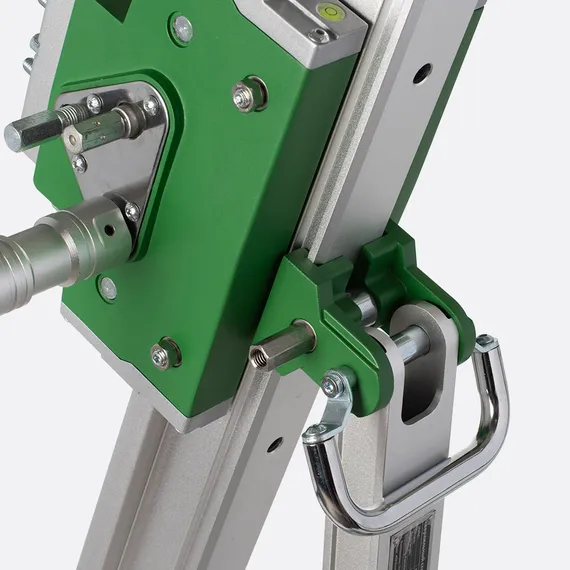 Стойка BYCON DSP-352 бесступенчатая регулировка угла наклона до 45 градусов