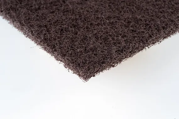 Нетканый лист бордовый 154х224 мм Medium 294628