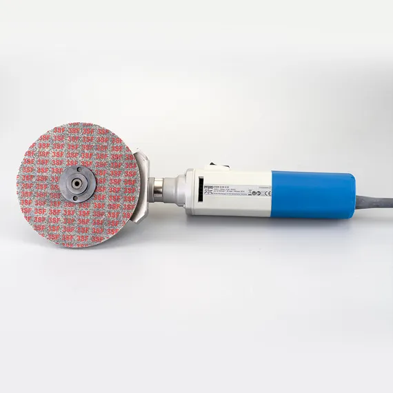 Круг Norton BearTex Rapid Blend 150х6х12 мм NEX-3SF установлен на PFERD KNER