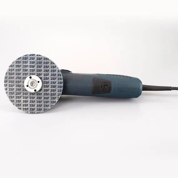 На болгарку установлен круг Norton BearTex Rapid Blend 150x6x13 мм NEX-2SF