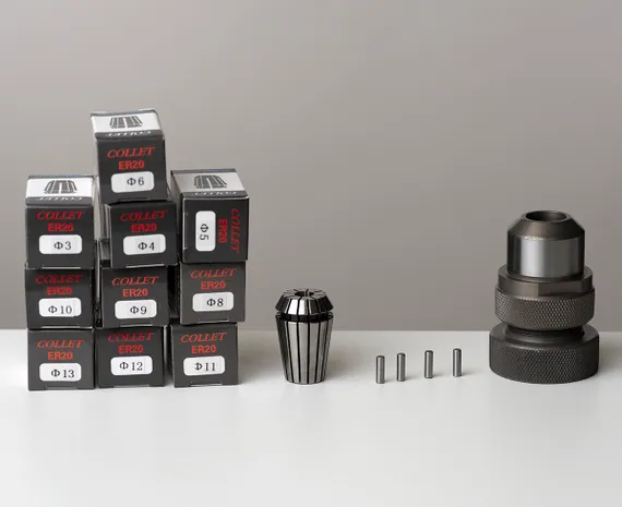 Комплект цанг, запасные штифты и патрон