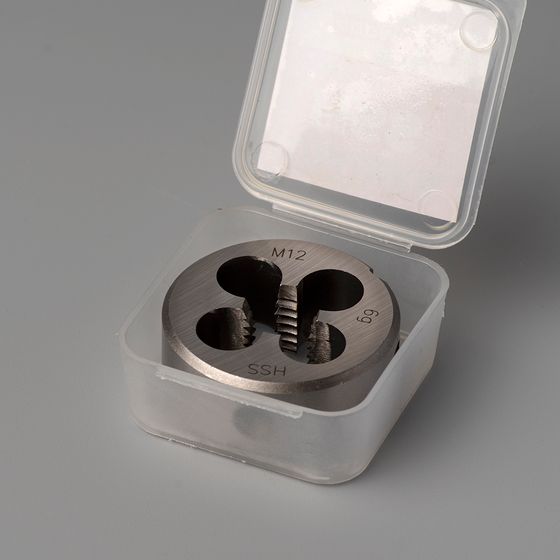 Плашка для нарезания резьбы M12X1.75 №2 Плашка для нарезания резьбы M12X1.75 №2