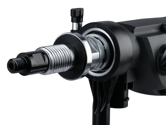 Алмазная дрель KEOS KS-180 с установленным переходником