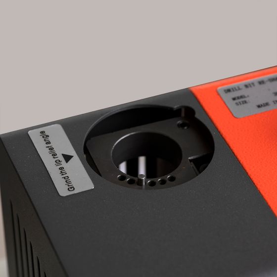 Станок MESSER Z-13 для заточки спиральных сверел (HSS) диаметрами 3-13 мм №5 Станок MESSER Z-13 для заточки спиральных сверел (HSS) диаметрами 3-13 мм №5