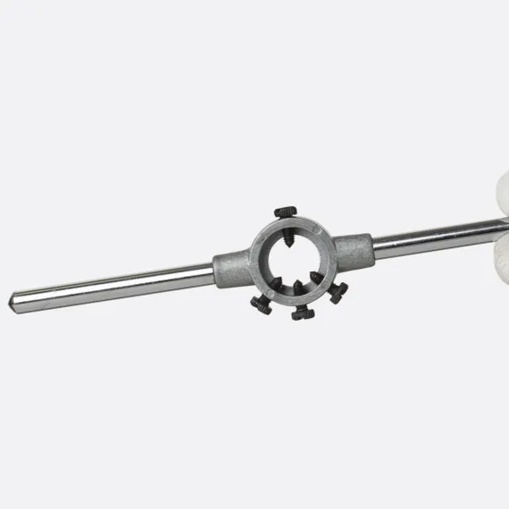 Плашкодержатель М3-М4 крупным планом тыльная сторона