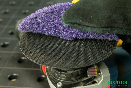 Скотч-брайт Bosch круг пурпурный SCM 125 мм Extra Coarse №3 Скотч-брайт Bosch круг пурпурный SCM 125 мм Extra Coarse №3