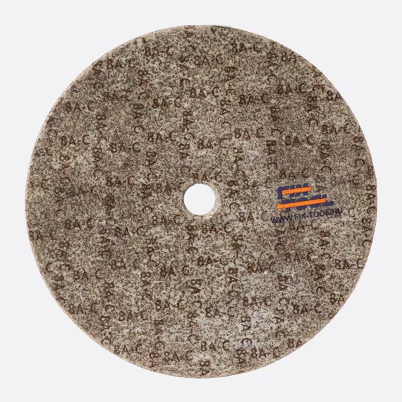 Круг доводочный 8A-CRS TAF 150 мм в руке лицевой стороной