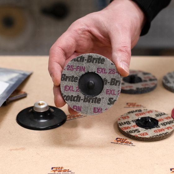 Тестовый набор кругов 3M и Norton 75мм Roloc №2 Тестовый набор кругов 3M и Norton 75мм Roloc №2