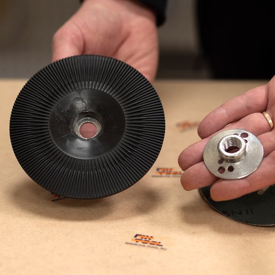 Опорная тарелка для фибровых кругов 125 мм жесткая, ребристая FB №2 Опорная тарелка для фибровых кругов 125 мм жесткая, ребристая FB №2