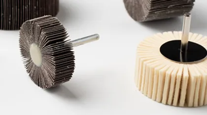 Новинка в продаже: Лепестковые шлифовальные головки