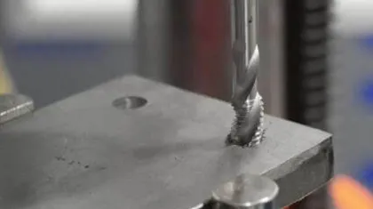 Таблица диаметров сверл под нарезание метрической и дюймовой резьбы