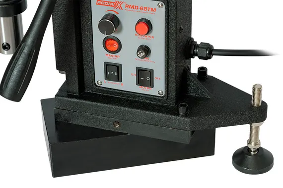 RODMIX RMD-68TM станок имеет возможность откланяться по оси