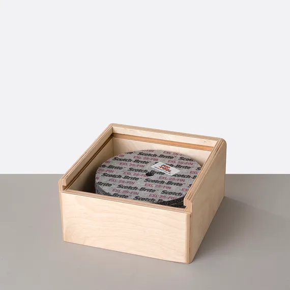 Круги лежат в качественном пенале